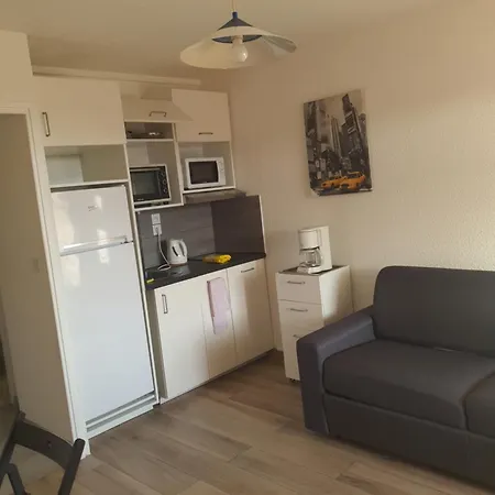 Quatro La Corniche דירה