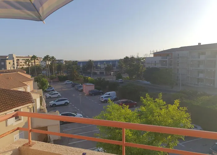 Quatro La Corniche דירה