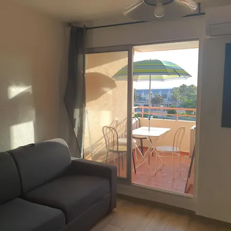 Quatro La Corniche *